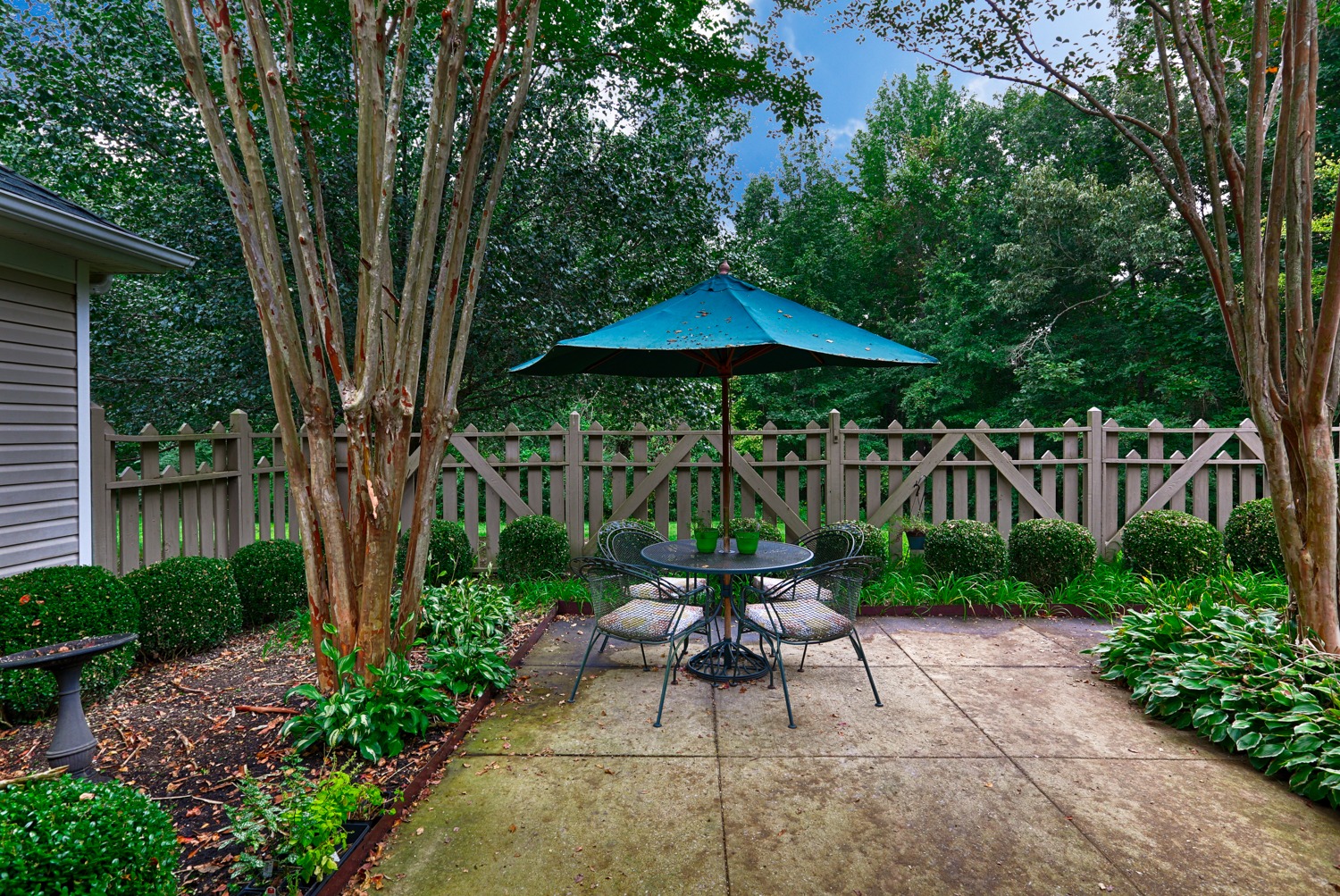 The Cottages Corinth, MS location outdoor space