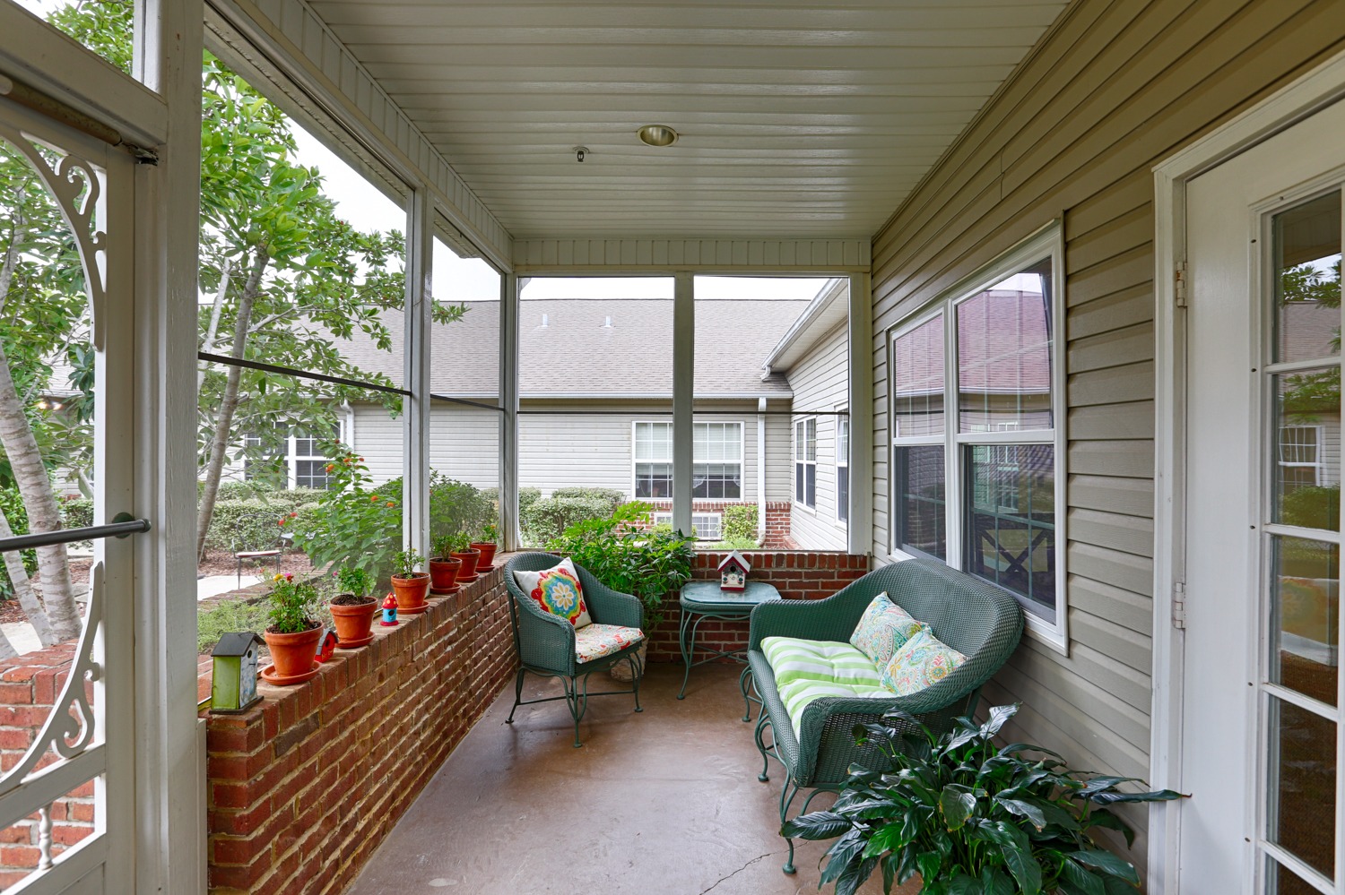 The Cottages Florence, AL location outdoor space